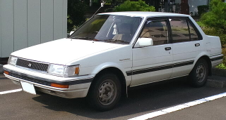 Illustration for article titled Radcast 2018: Tomica Toyota Corolla Sedan